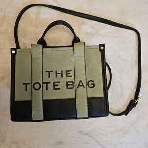 Green crossbody purse